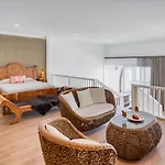 Sarpedor Boutique 4*
