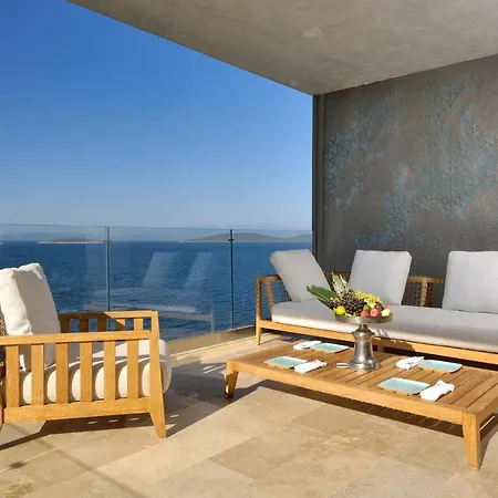Sarpedor Boutique 4*