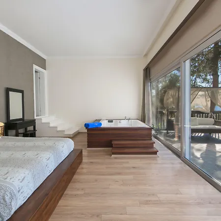 Sarpedor Boutique 4*