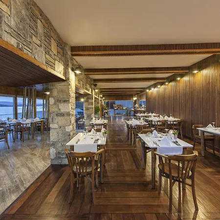 Hotell Sarpedor Boutique Torba